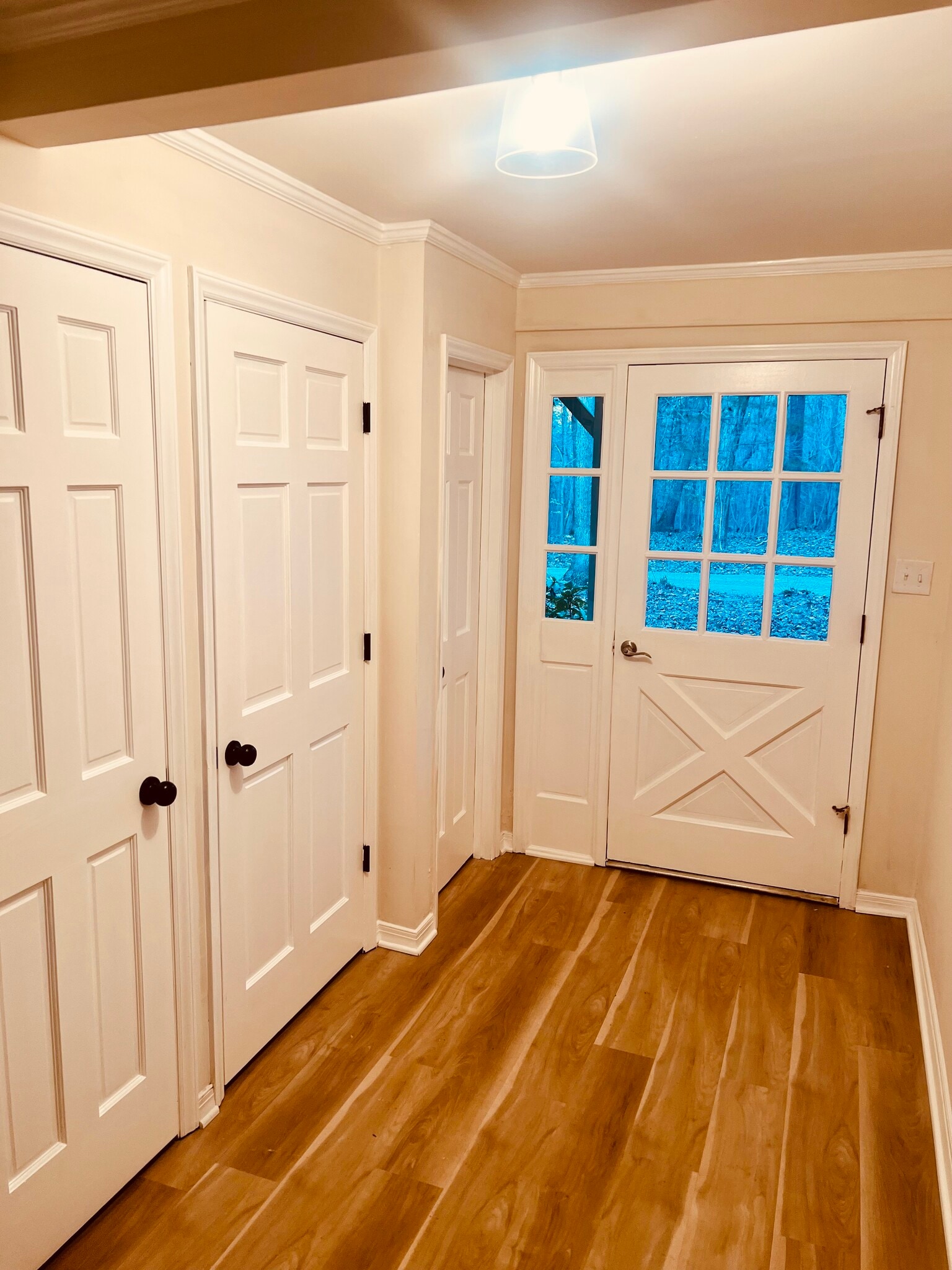 Entryway with 2 deep closets - 2212 Old Kearney Rd