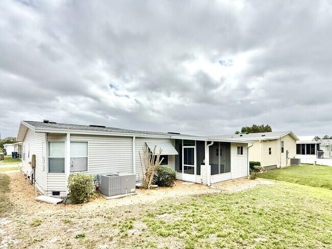 Building Photo - 43 Sargent St