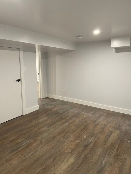 Building Photo - 76 Lexington St