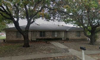 Building Photo - 2115 A Quail Run
