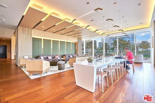 Building Photo - 889 Francisco St