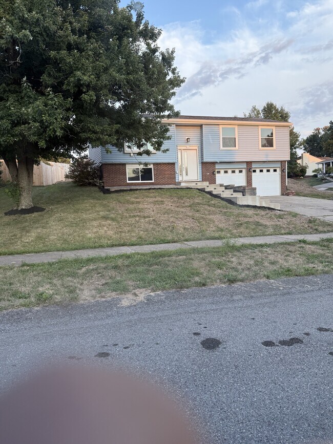 Building Photo - 500 Meade Dr