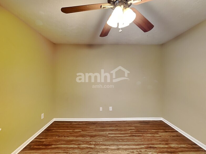 Building Photo - 31306 Perlican Dr