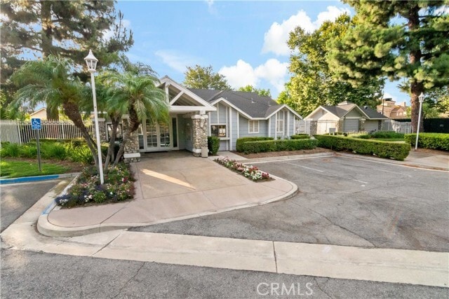 Building Photo - 2858 Laureltree Dr