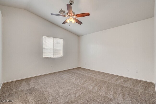 Building Photo - 9573 Paradise Rd