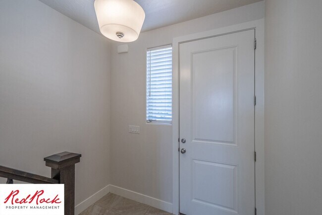 Building Photo - 1005 Tortoise Rock Dr