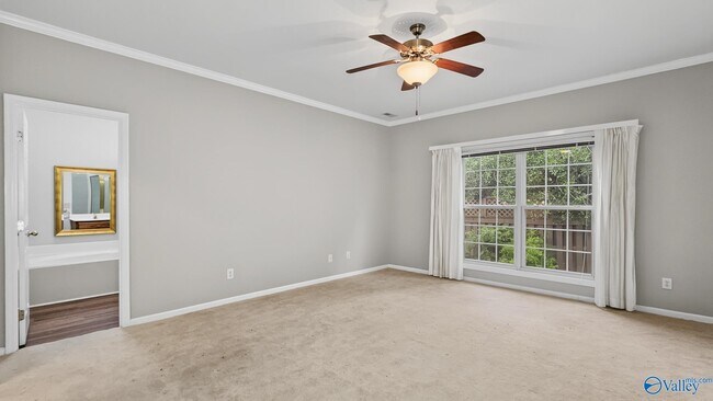 Building Photo - 141 Canterbury Dr