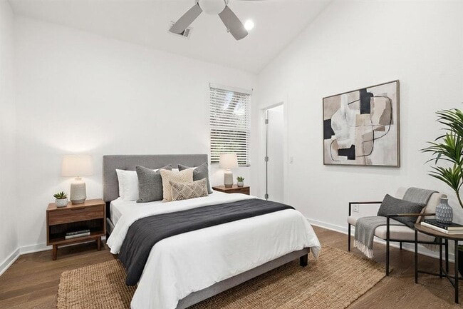 Building Photo - 6404 Porter St