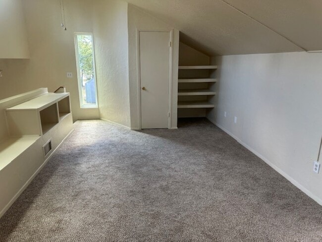 Building Photo - 26601 Primrose Ct