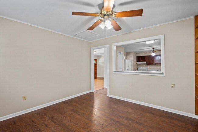 Building Photo - 253 Cowry Rd