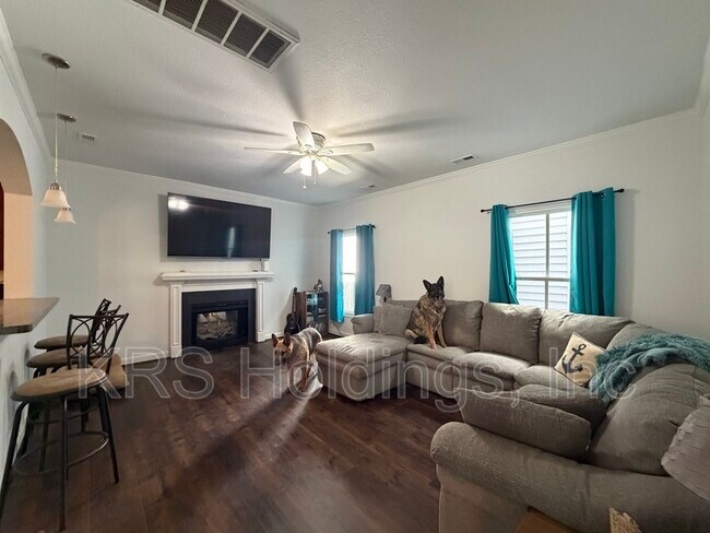 Building Photo - 1124 Rodgers St