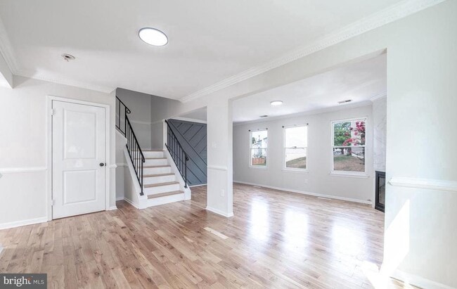 Building Photo - 6921 Scotch Dr