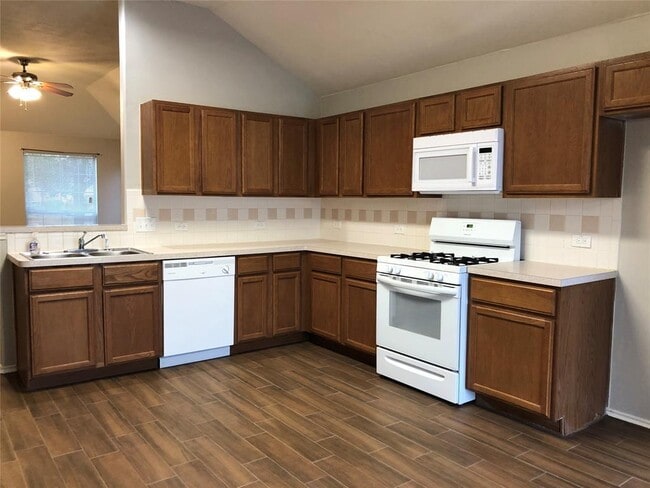 Building Photo - 4310 Sorsby Dr