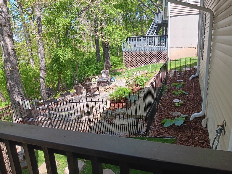 Building Photo - 530 Beacon Point Ln