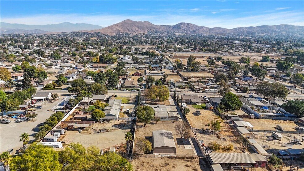 Building Photo - 4270 Woodward Ave