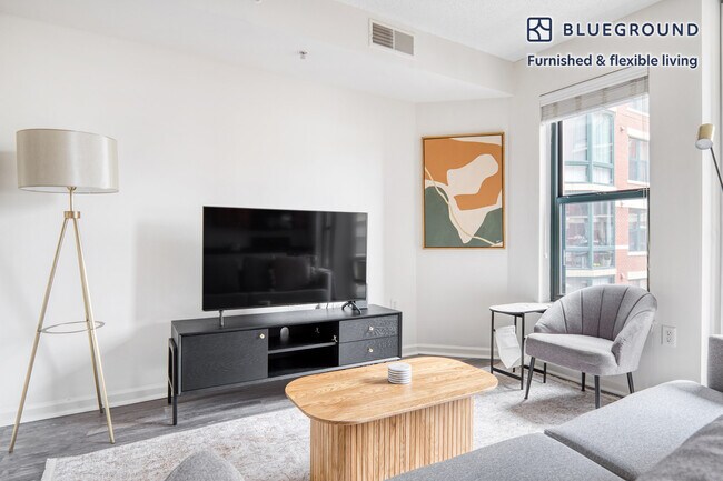 Building Photo - 1301 M St NW