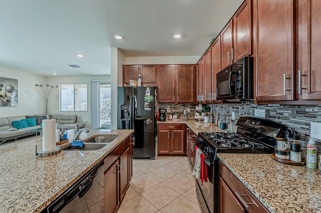 Building Photo - Modern Comfort Meets Smart Living in Vail!