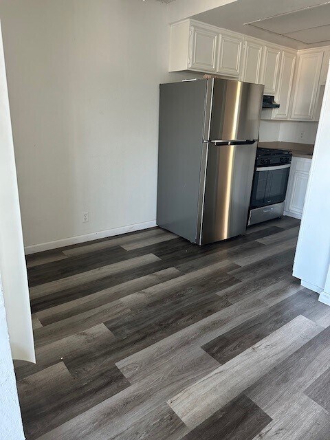 Building Photo - 713 Alturas Ln