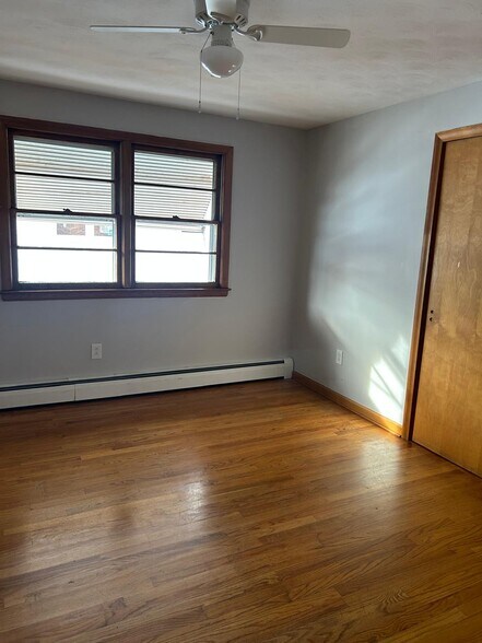 Building Photo - 121 Pinehurst Ave