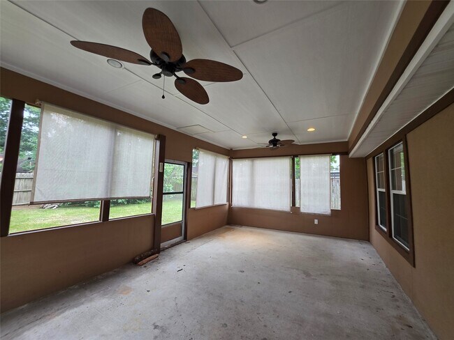 Building Photo - 507 Leicester Ln