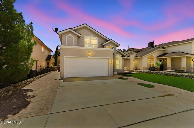 Building Photo - 527 Longleaf Pl