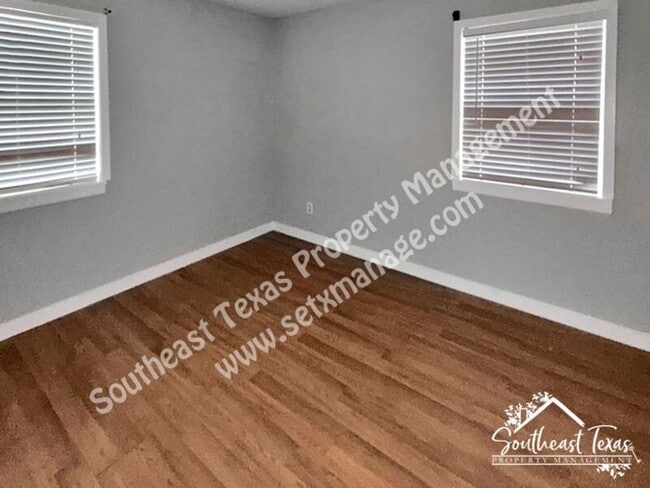 Building Photo - 1475 Rikisha Ln