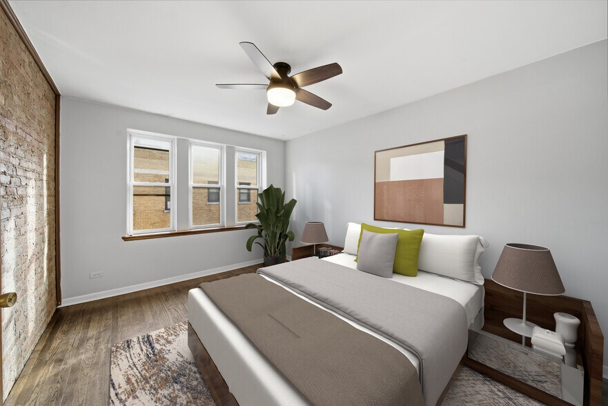 Building Photo - 724 W Buena Ave