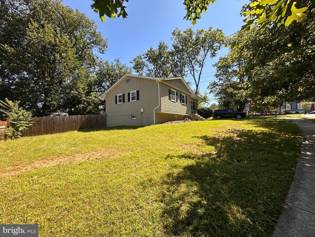 Building Photo - 2601 Cory Terrace