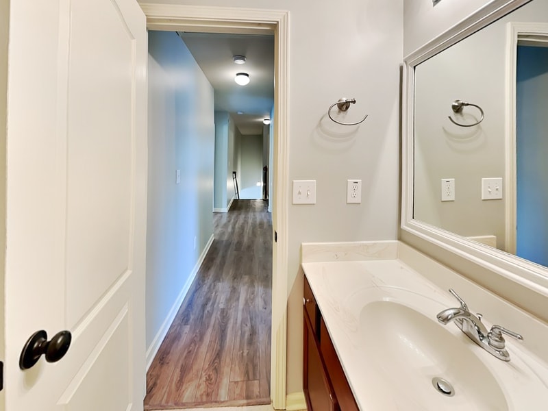 Building Photo - 5015 Groover Dr