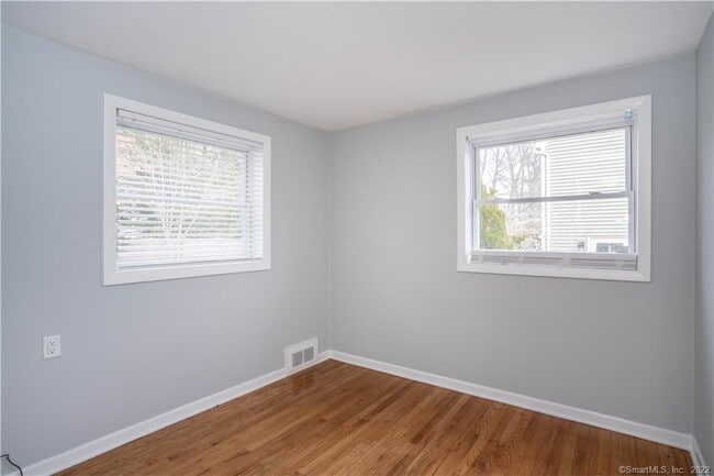 Building Photo - 34 John Smith Dr