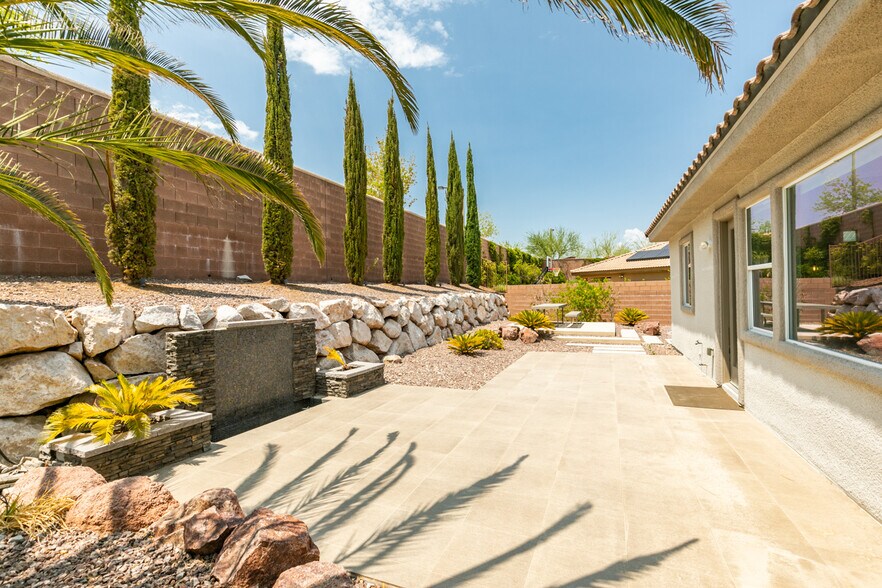 Building Photo - 65 Teahouse St