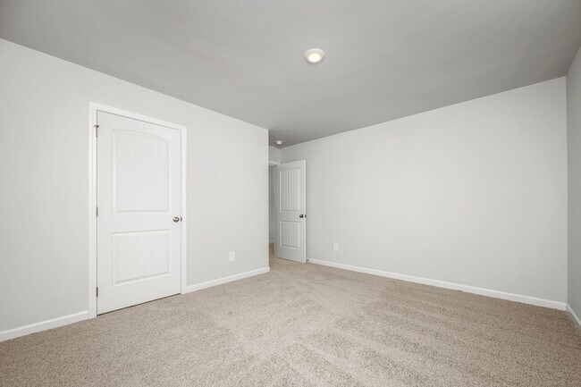 Building Photo - 1510 Mountain View Dr