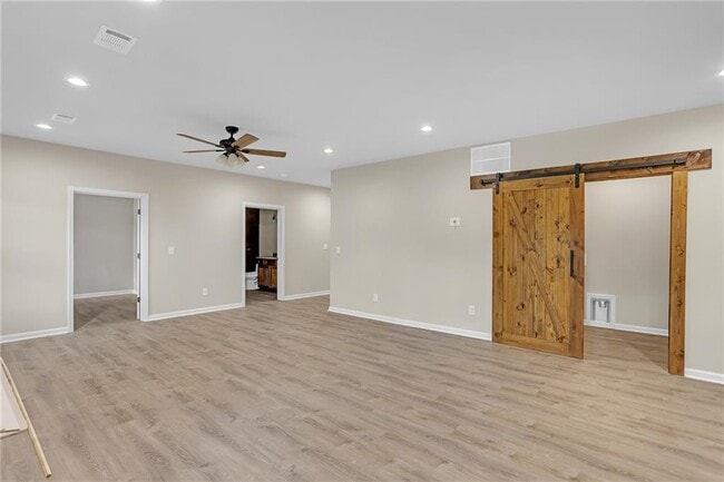 Building Photo - 568 Garden View Ct