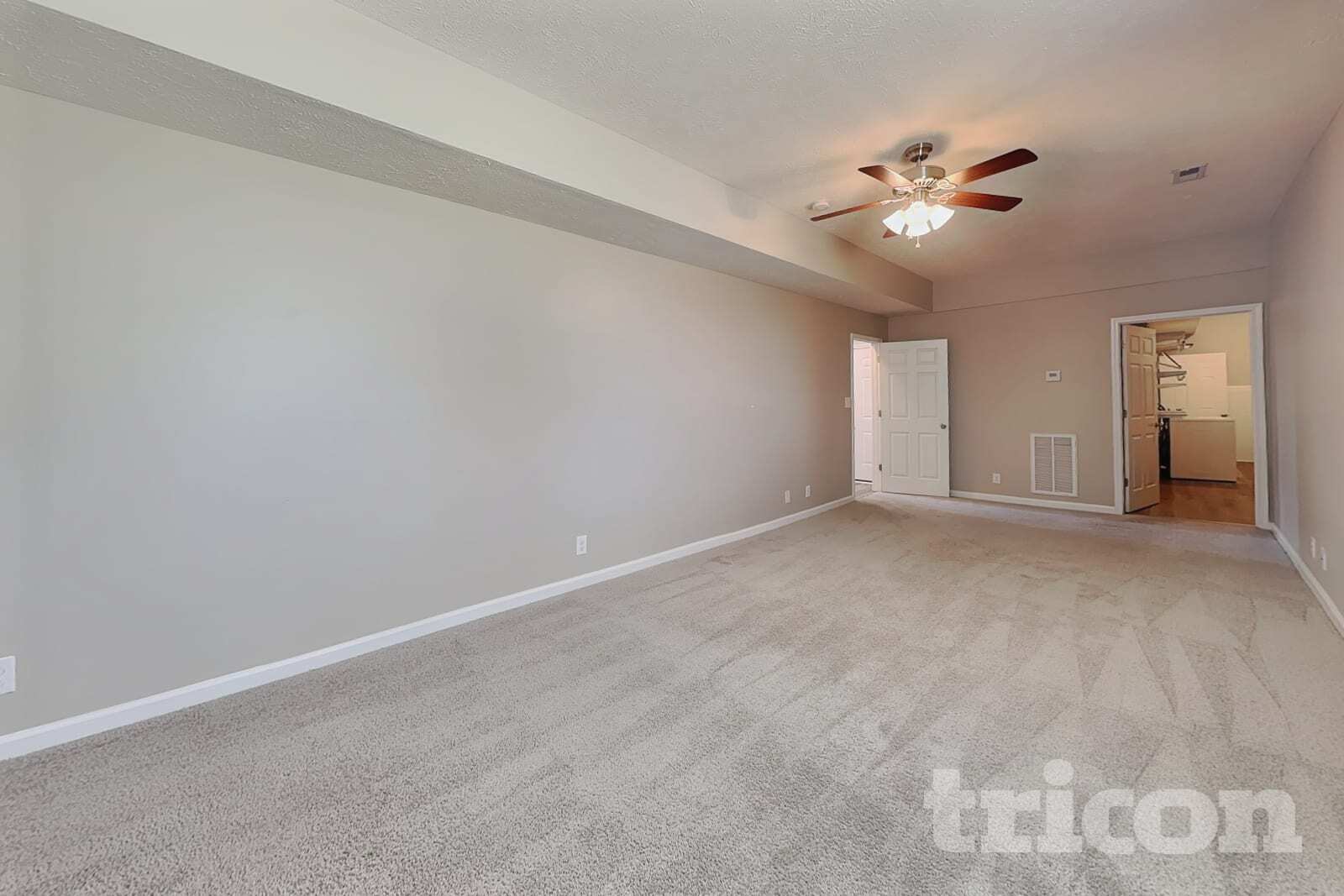 Building Photo - 1612 Broad Cir