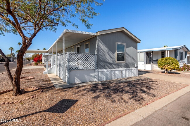 Building Photo - 2650 W Union Hills Dr