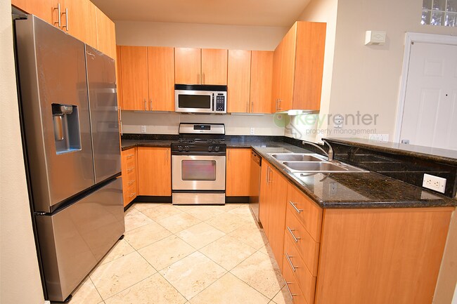 Building Photo - Easy access to the 163, 5, and 94 freeways...