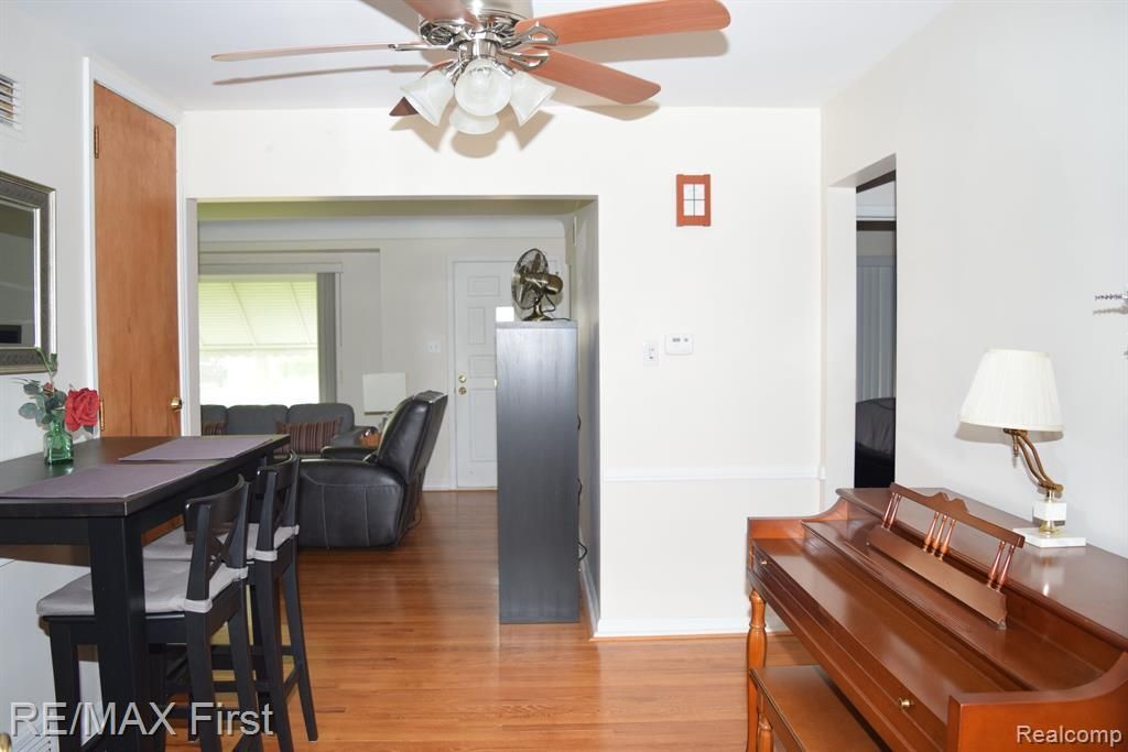 Building Photo - 2666 Catalpa Dr