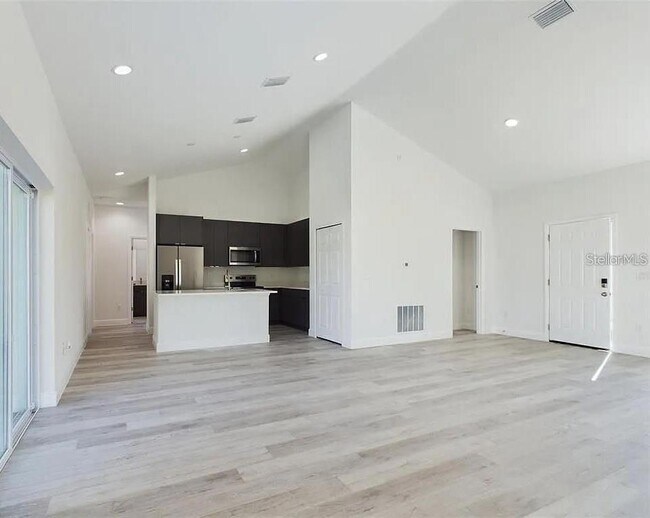 Building Photo - 4415 SW 169th Ln Rd