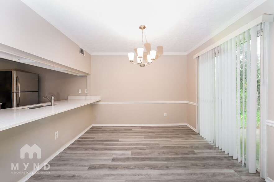 Building Photo - 5034 Leland Dr