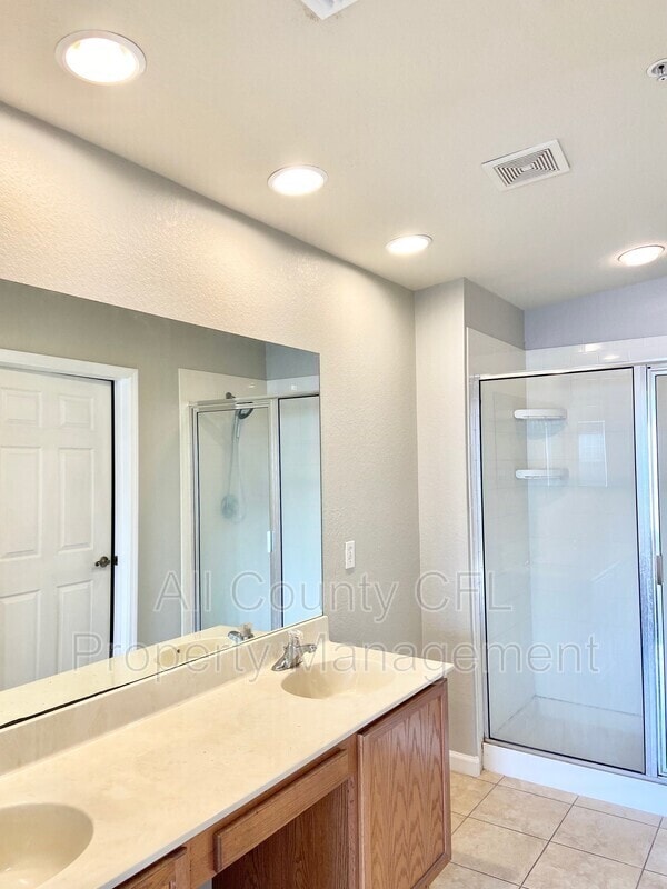 Building Photo - 3301 Whitestone Cir