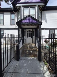 Building Photo - 532 West St