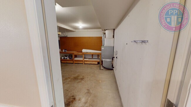 Building Photo - Bethany - Central Air, modern   Pet Friendly, Near Intel/Nike, Excellent Schools