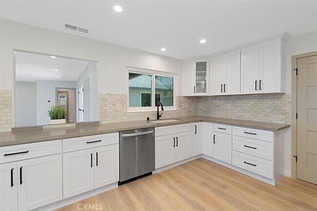 Building Photo - 4021 Via Manzana