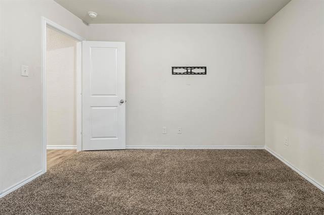 Building Photo - 2120 Tulipwood Dr