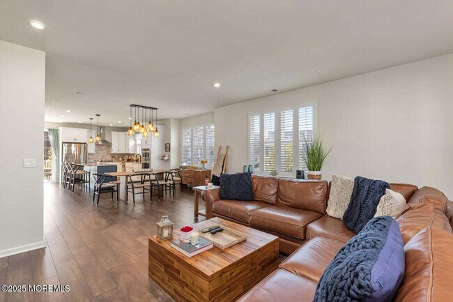 Building Photo - 1705 Evans Ln