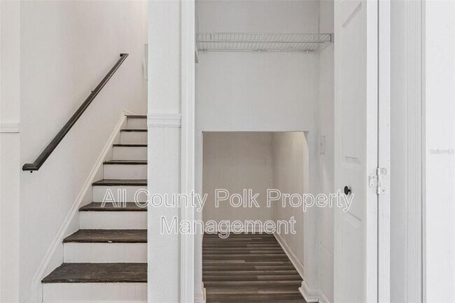 Building Photo - 455 Danube Dr