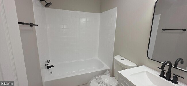 Building Photo - 3114 Banneker Dr NE