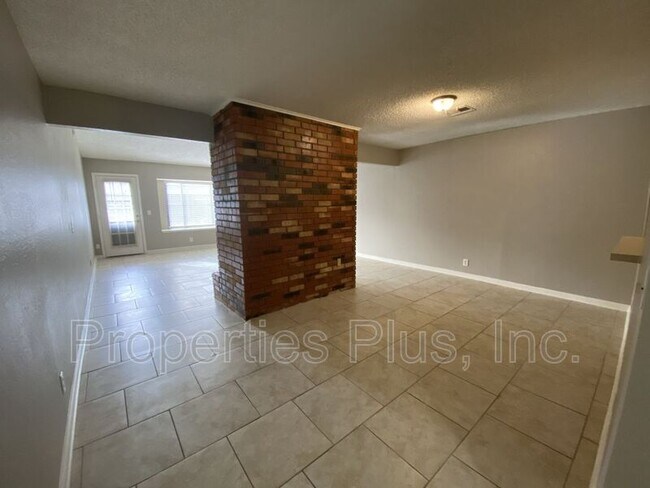 Building Photo - 5914 S 87th E Ave