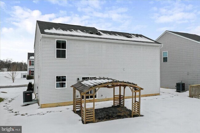 Building Photo - 125 Ceritos Trl