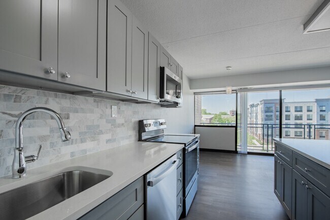 Building Photo - Rahway Plaza Apartments